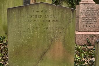 Lyon, Esther